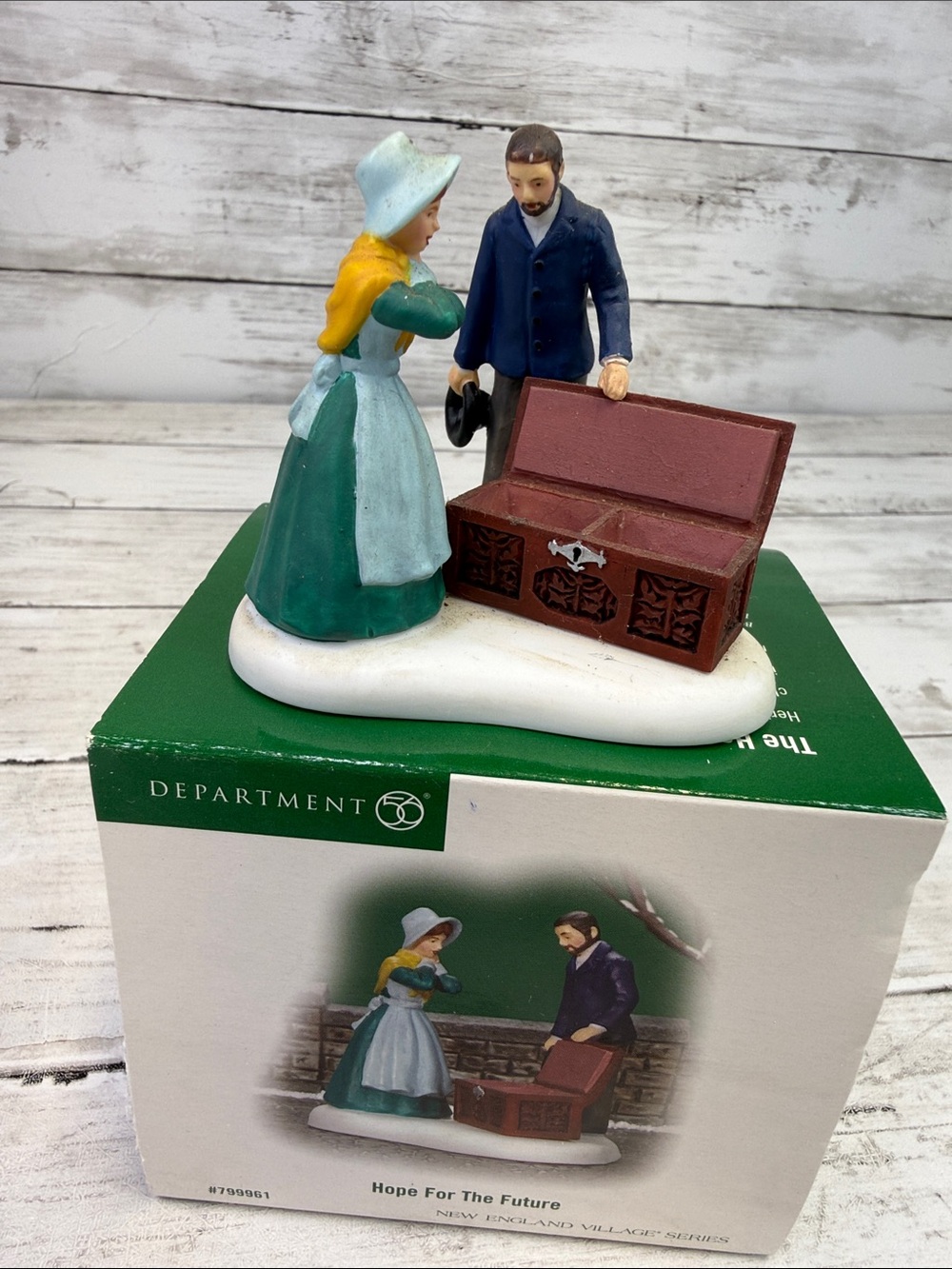 Dept 56 RETIRED The New England Snow Village HOPE CHEST Marriage Wedding Trinket